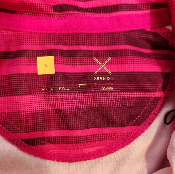 💥SALE💥 Xersio, Large, Zippered Athletic Long Sleeve Top, Fushia, Pink, Maroon - Picture 2 of 6